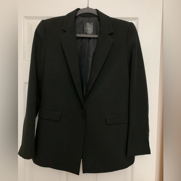 Dynamite classic black blazer. Great condition and a timeless piece! - Picture 1 of 2